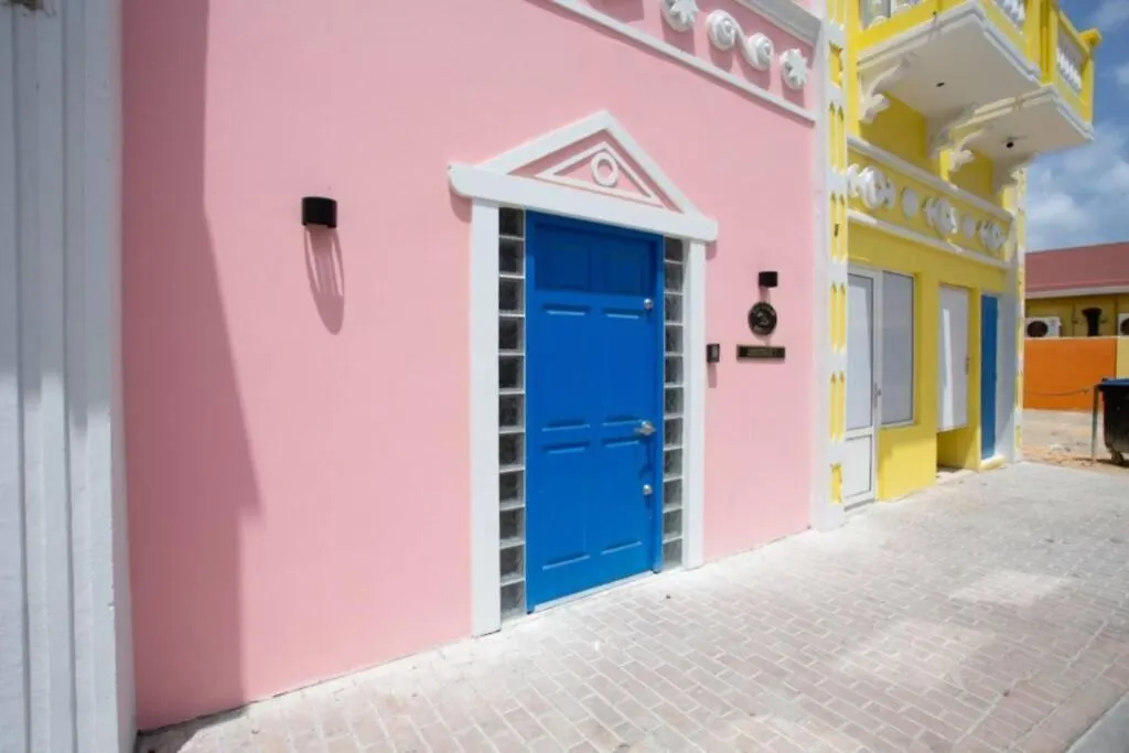 Dutch Caribbean Residence E オラニエスタッド アパート